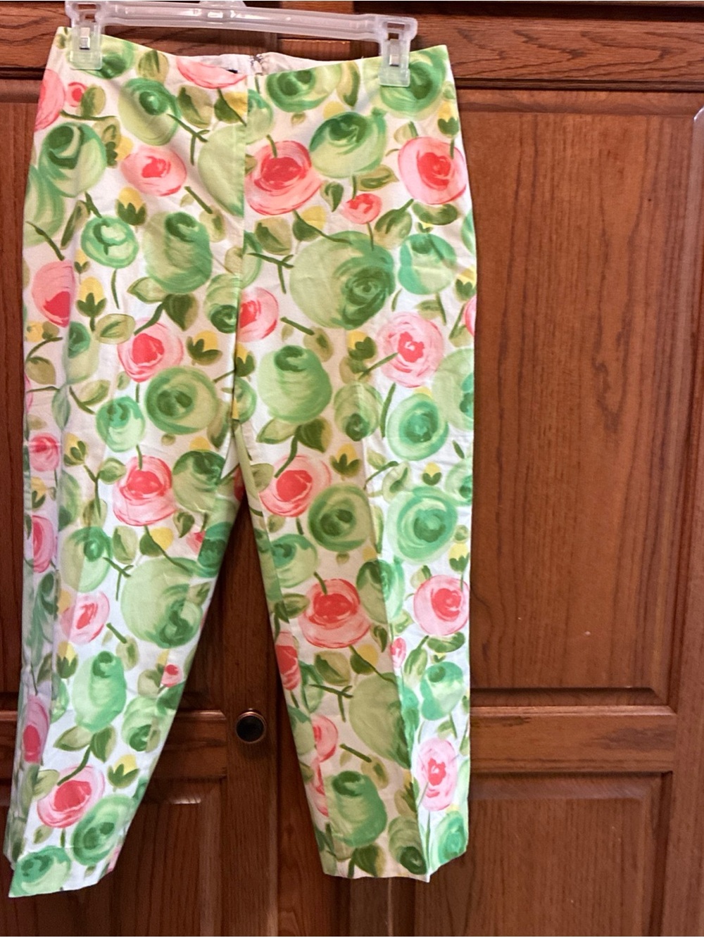 Women’a Peck & Peck Floral Capri Pants in Green and Pink size 2